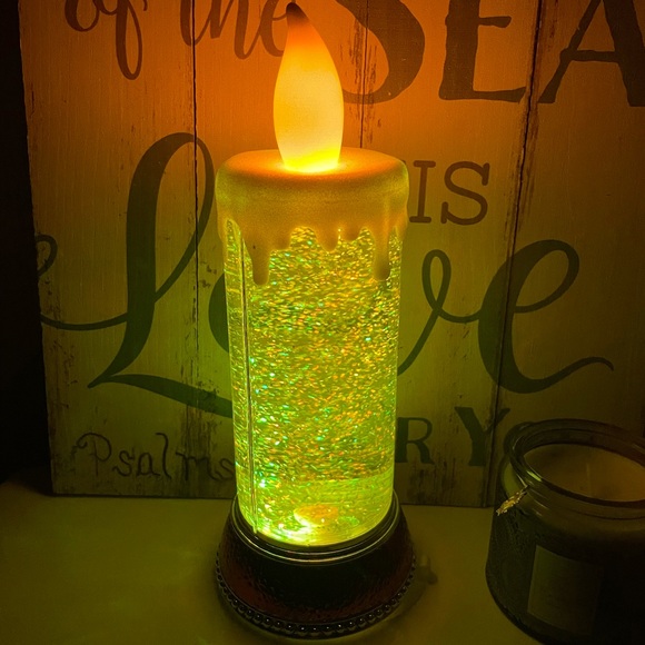NWT 12” Swirling Glitter Color Changing Flickering Candle Globe - Picture 8 of 8